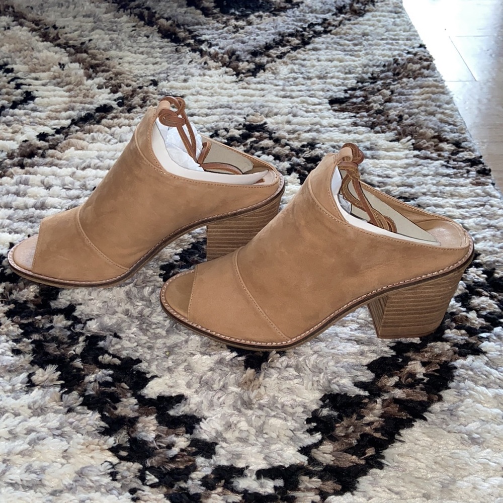 NWOT Chinese Laundry Women's Cali Leather Wedge - Picture 7 of 10